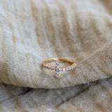 Conch Click Ring Cross