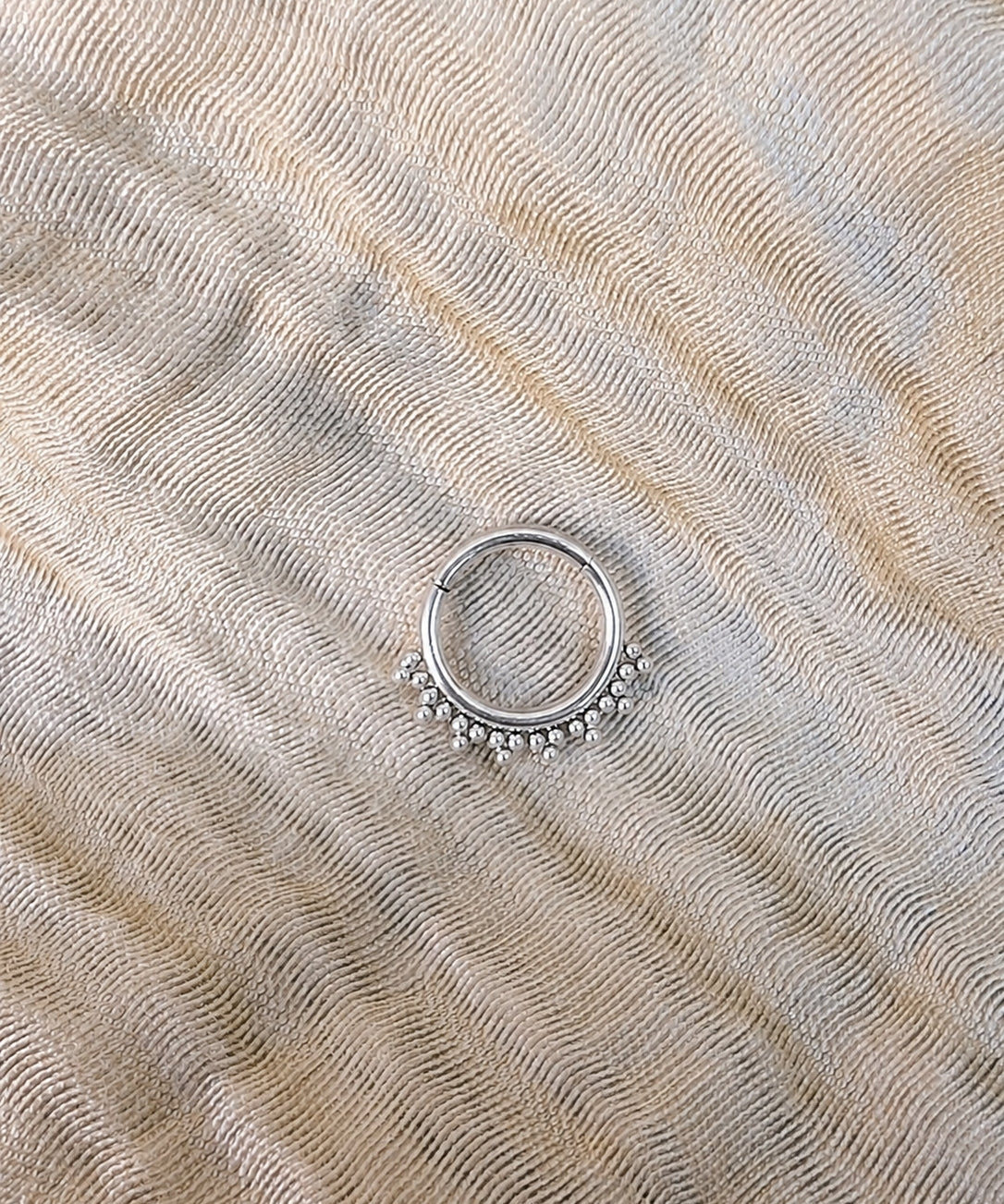 Daith Click Ring Dots