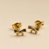 Bow Stud